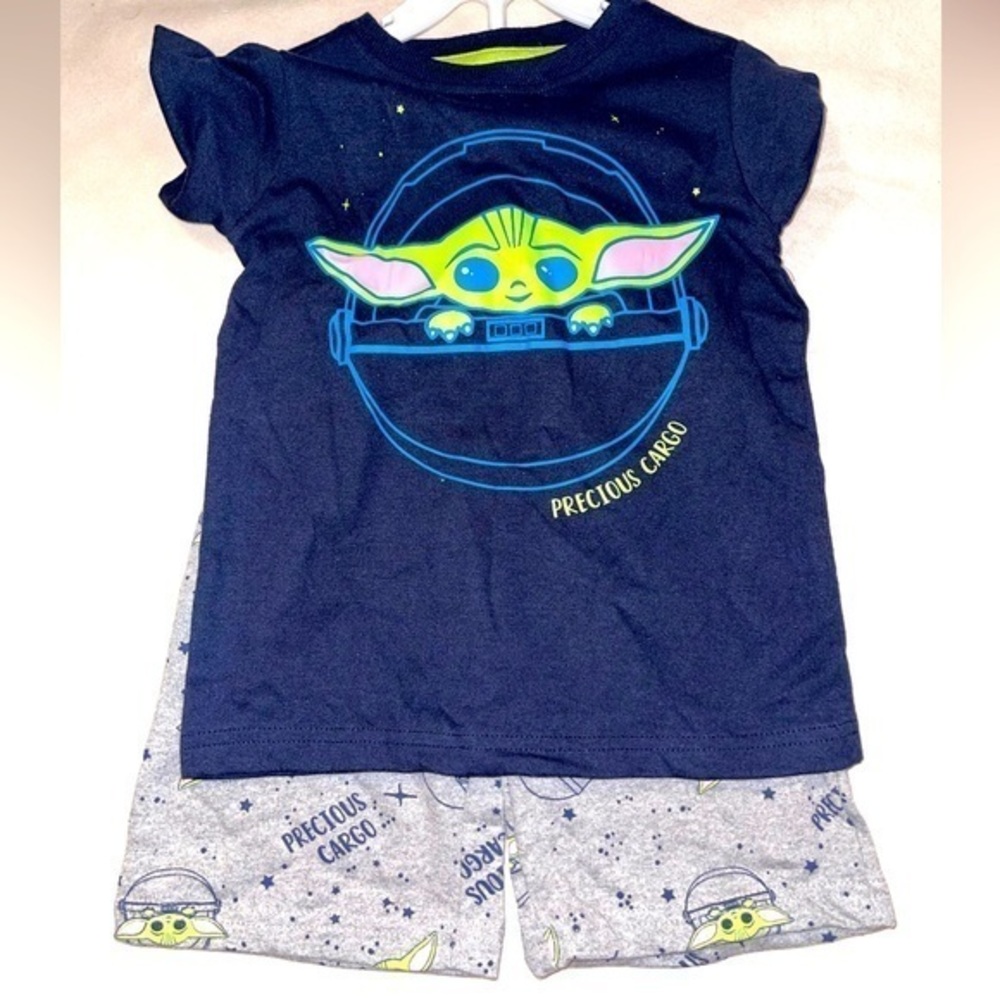 NWT Star Wars The‎ Mandalorian Kids Set